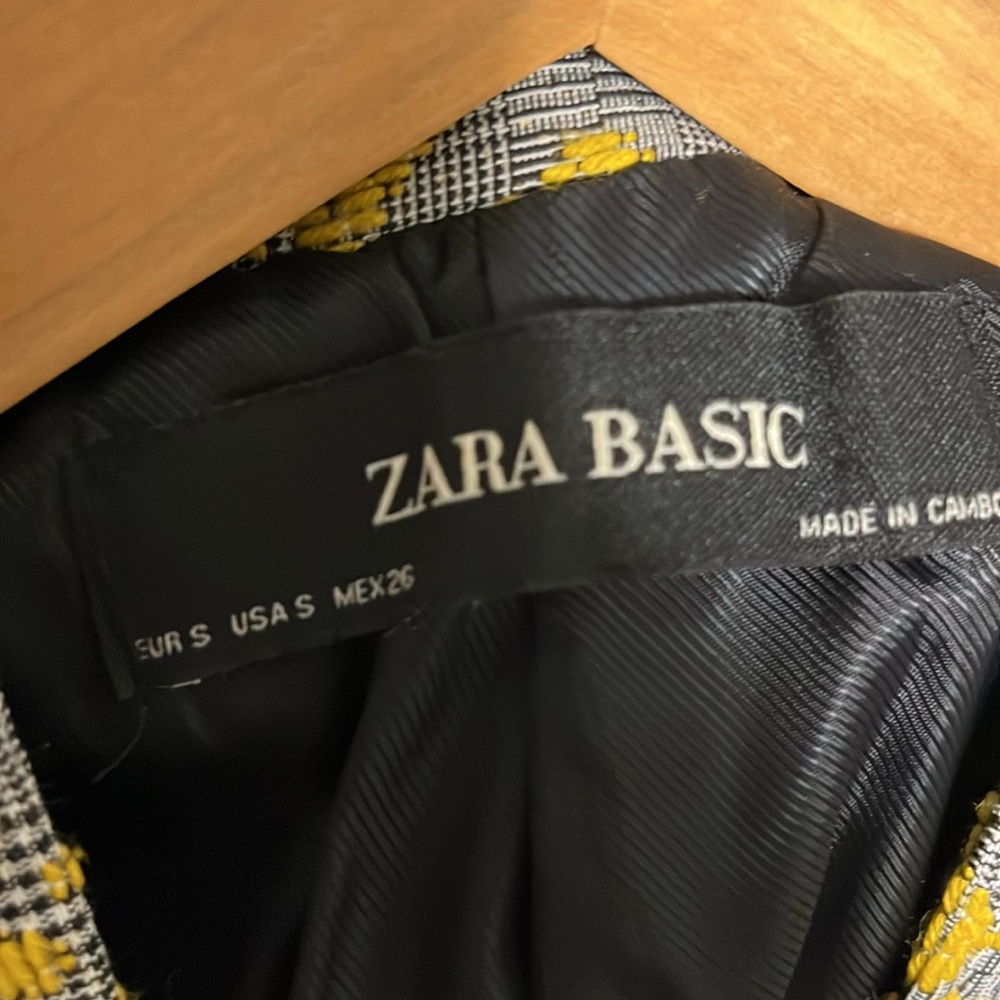 Zara jacket - Picture 9 of 9